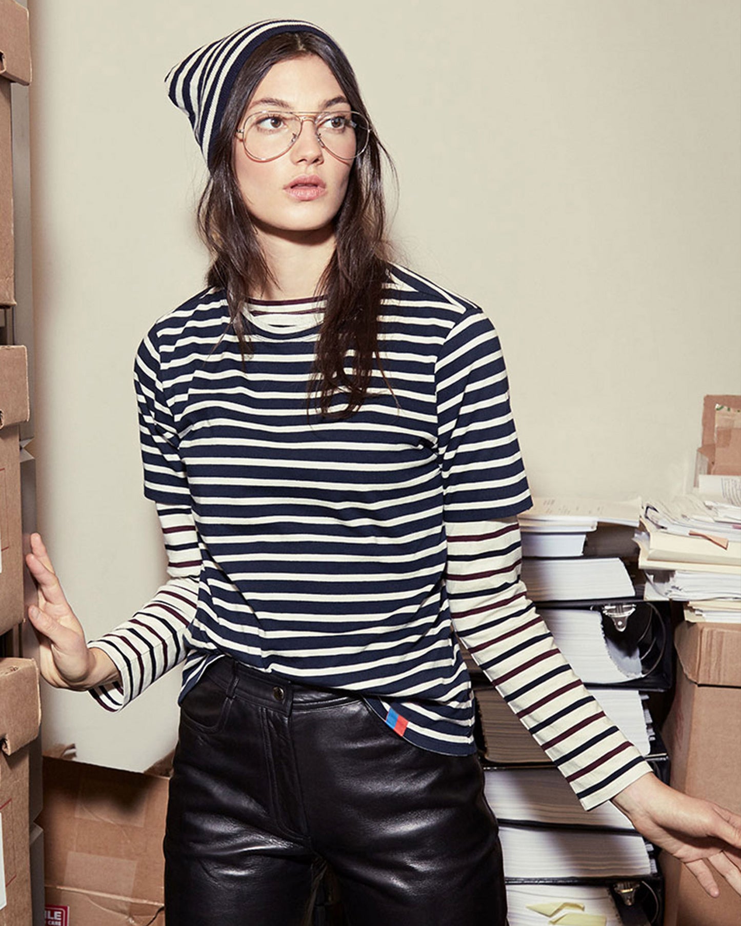 The Modern - Navy/Cream