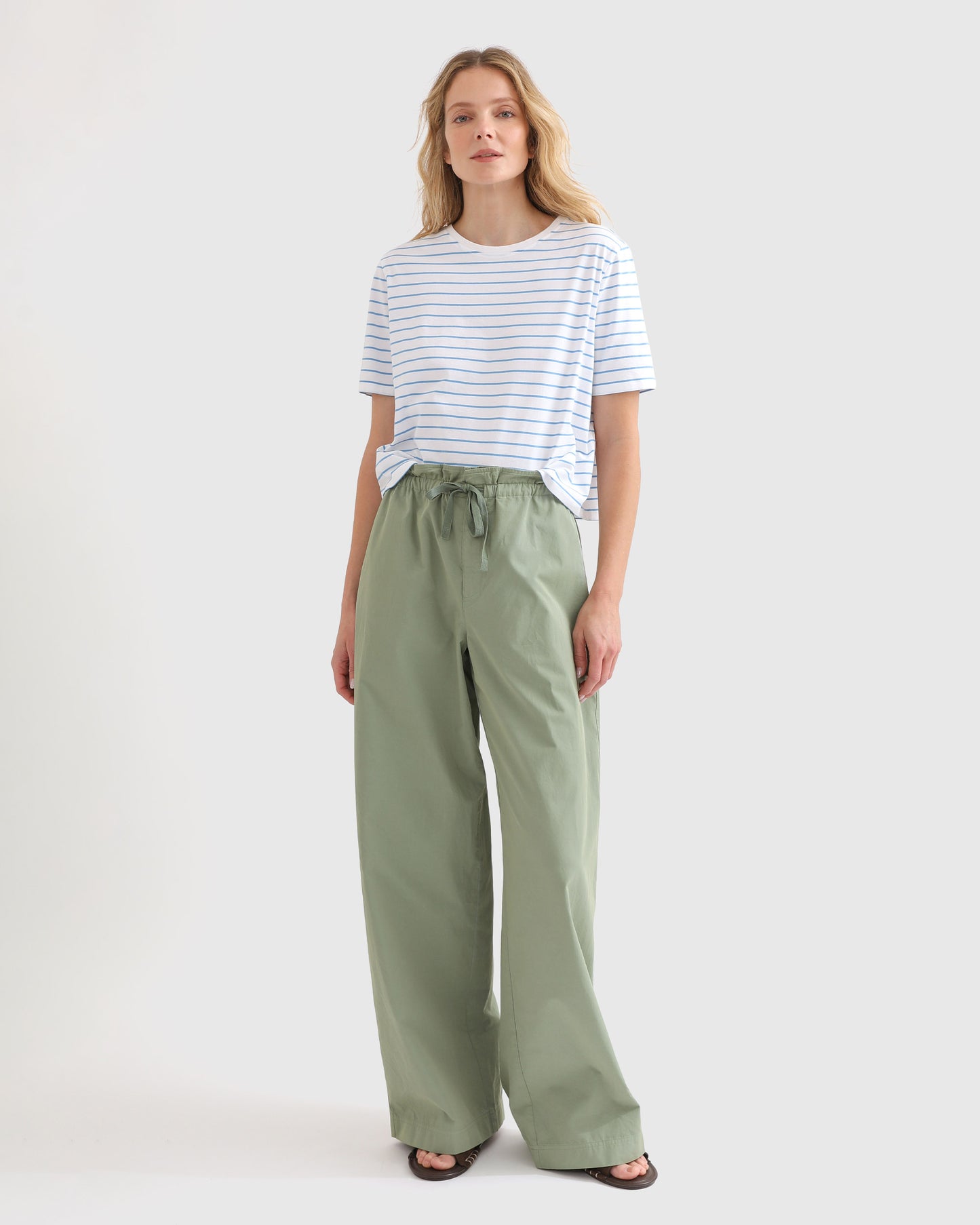The Brentwood - White/Azzuro Pinstripe