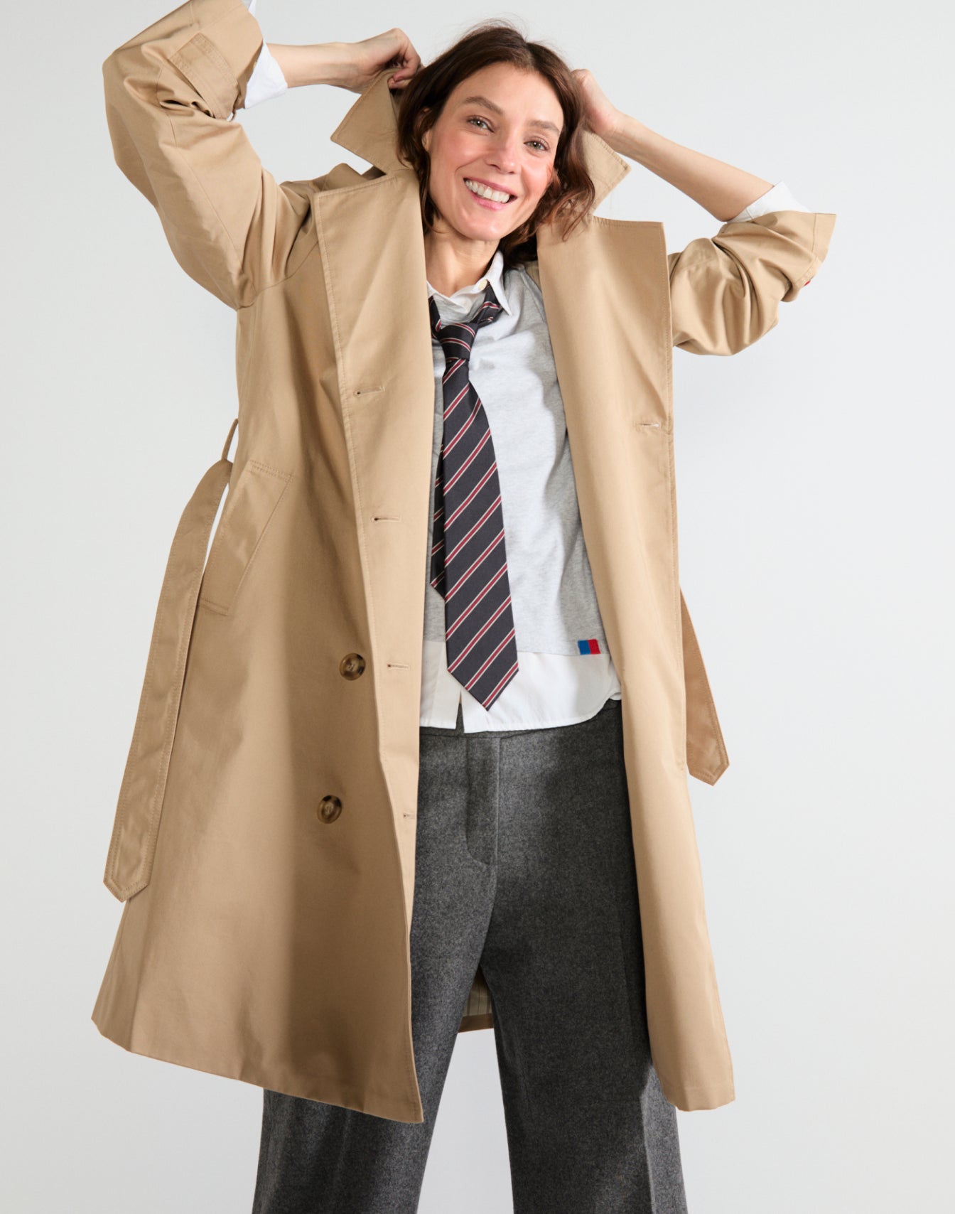 Model wearing The Rox - Khaki