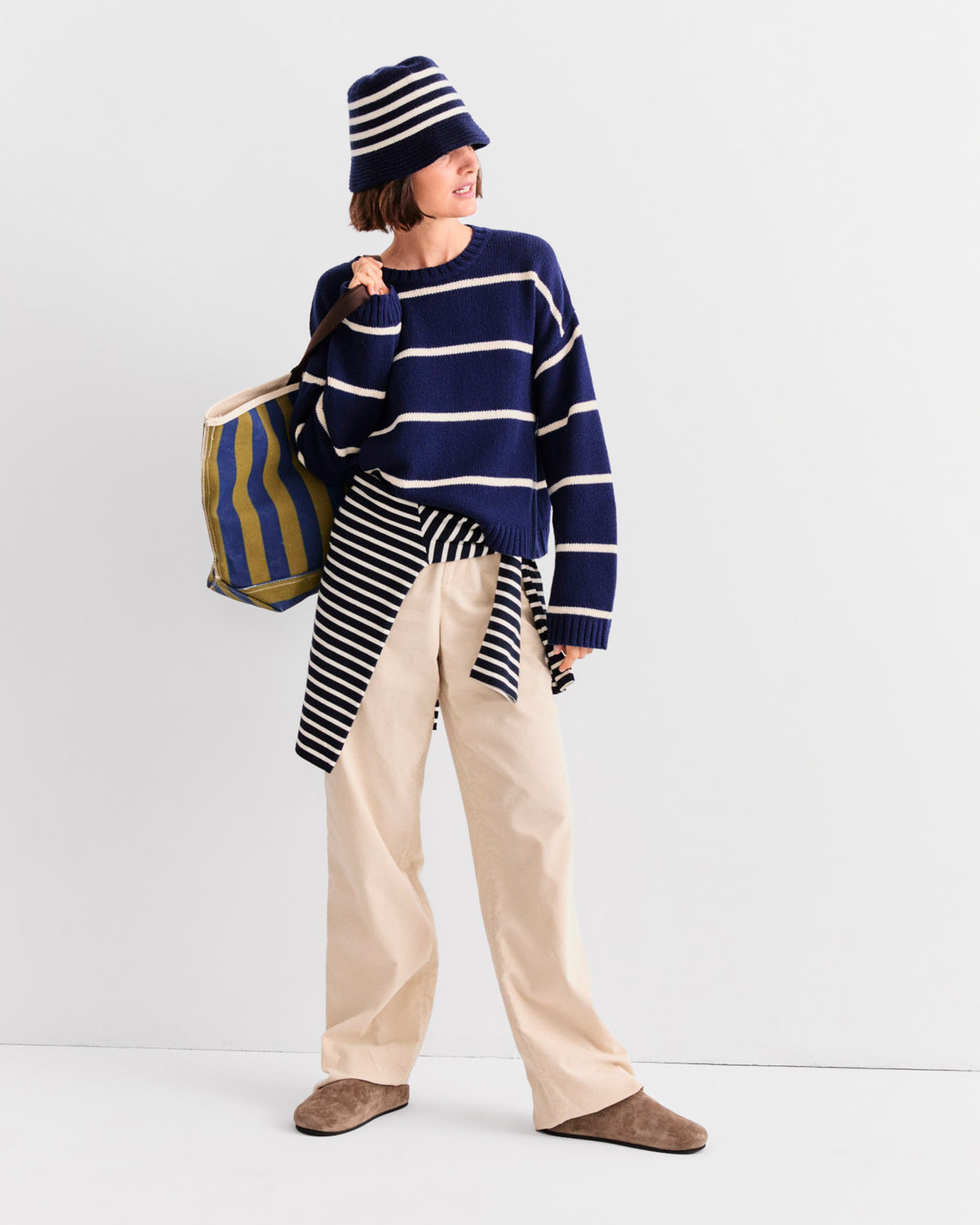 The Lena - Navy/Cream