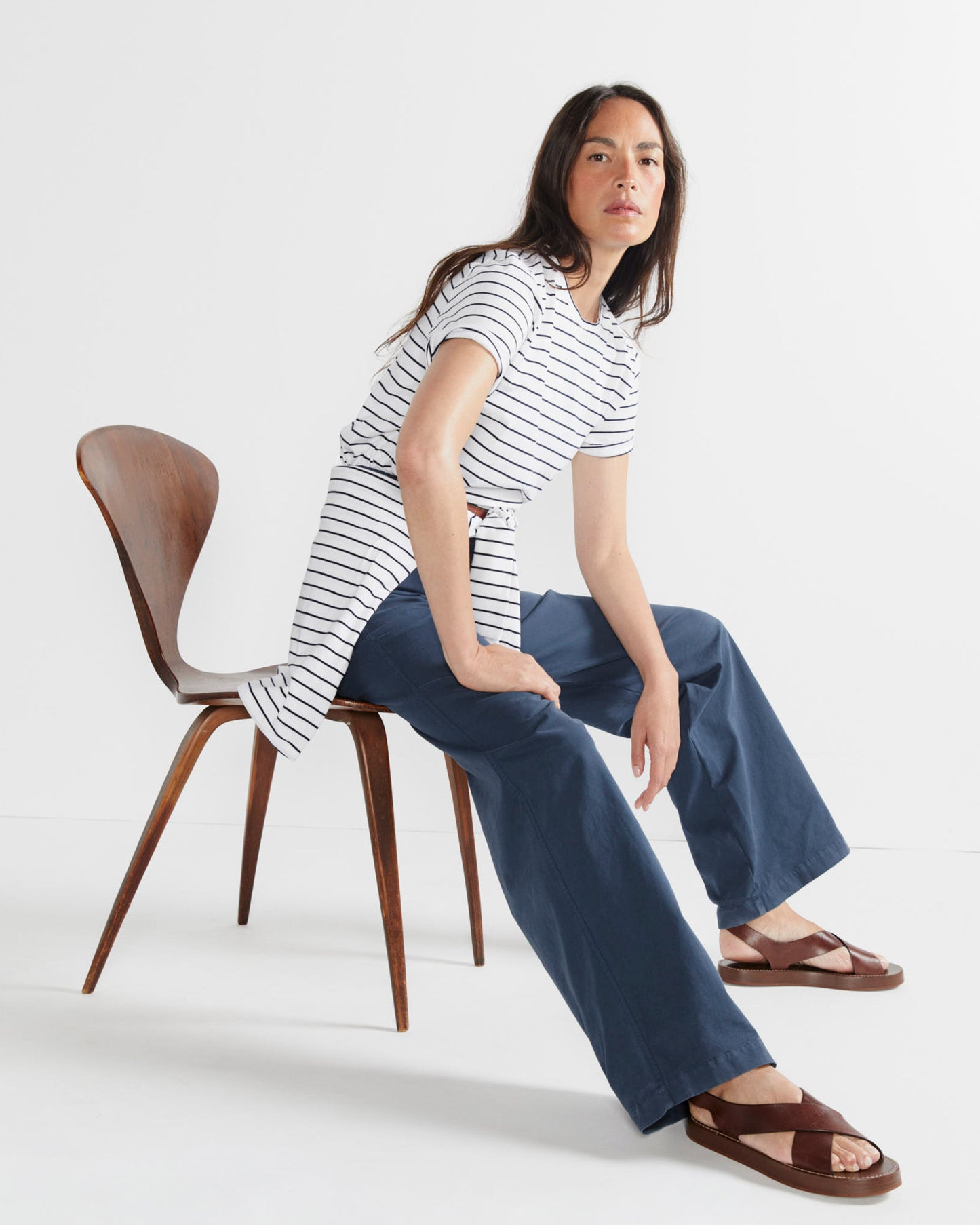 The Modern - White/Navy Pinstripe