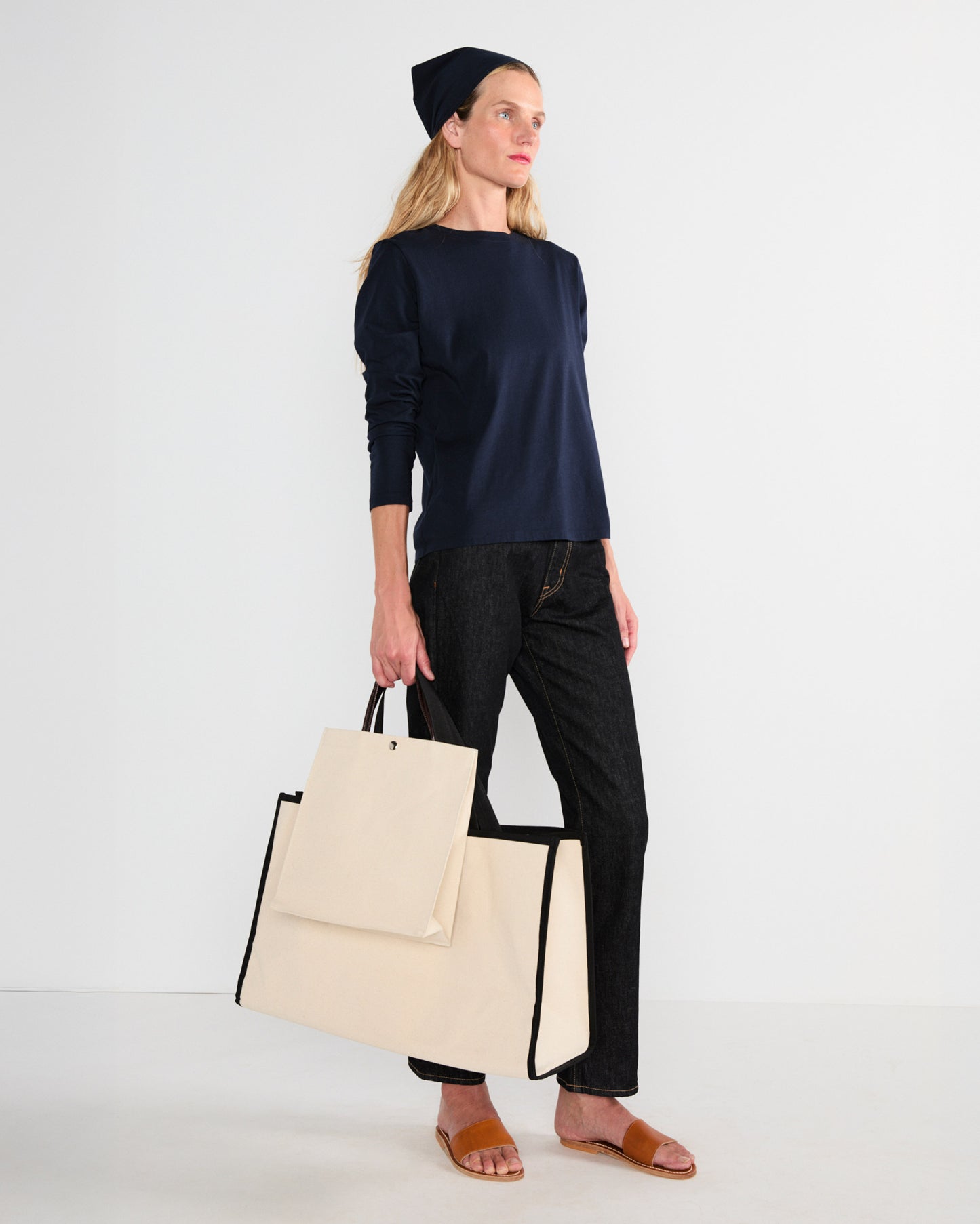The Tula - Canvas