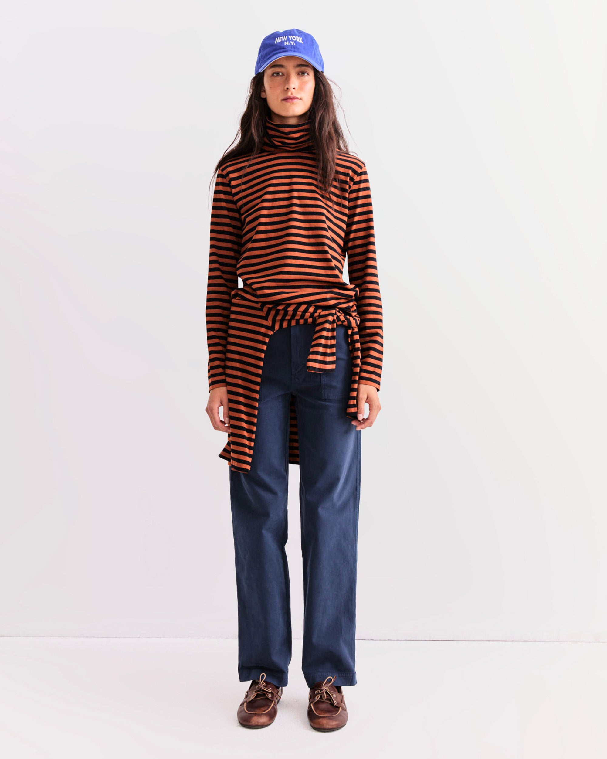 The Turtleneck - Copper/Black