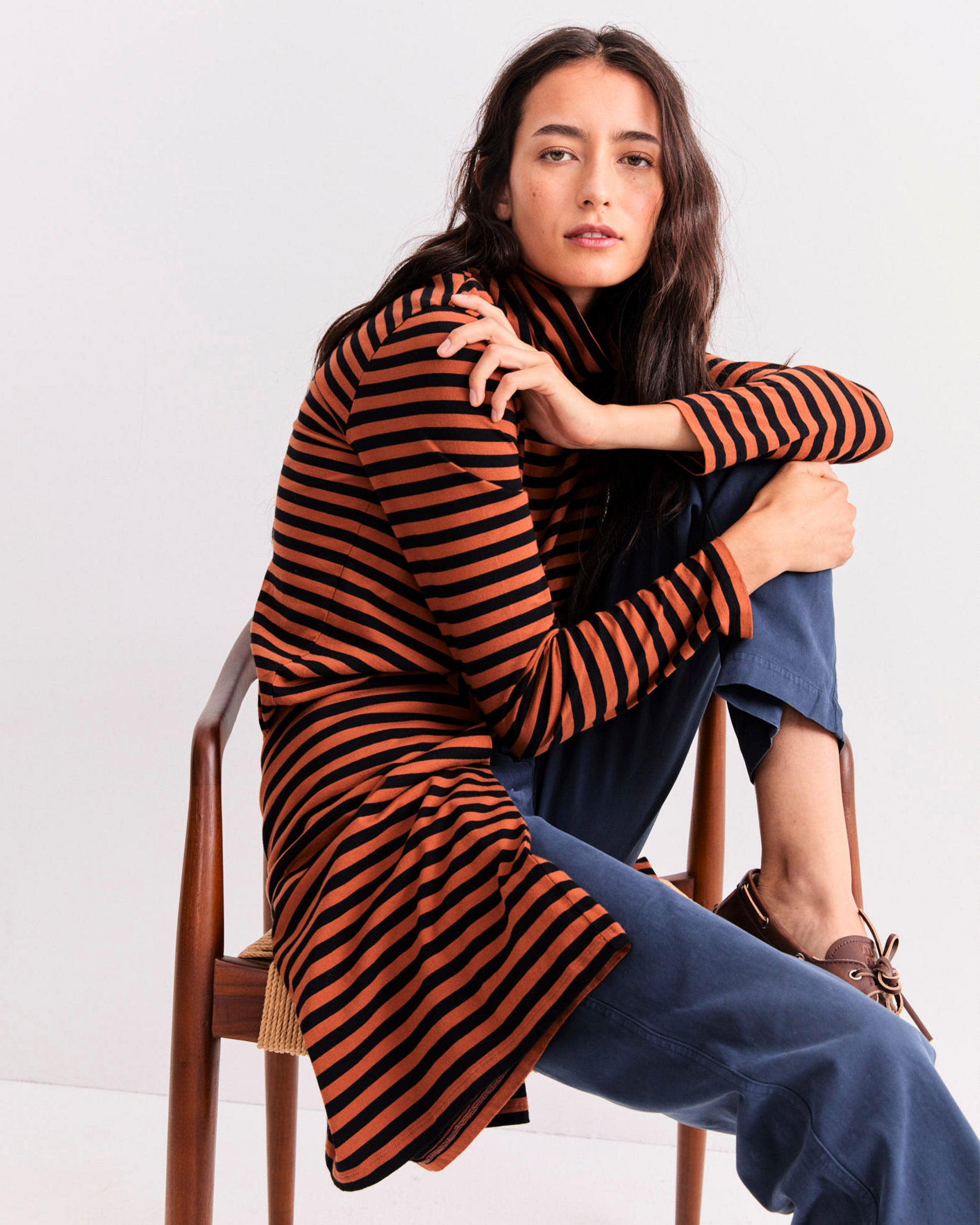 The Turtleneck - Copper/Black